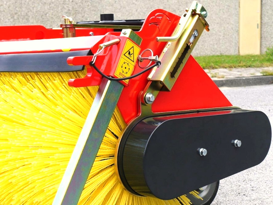 Anbaukehrmaschine | Kehrmaschine K560