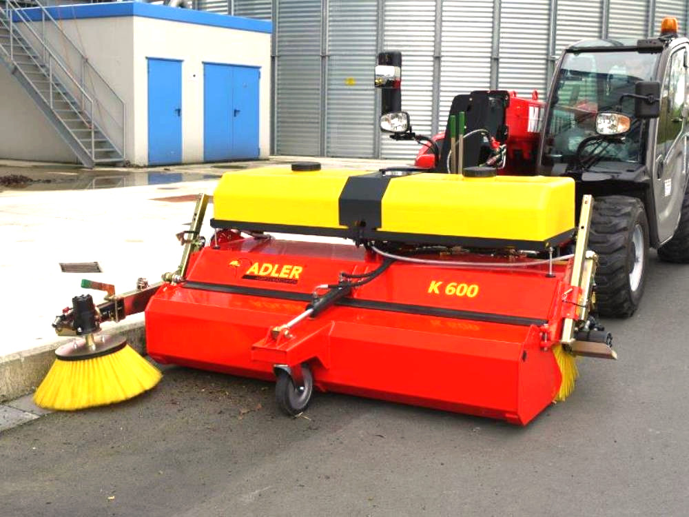 Anbaukehrmaschine | Kehrmaschine K600