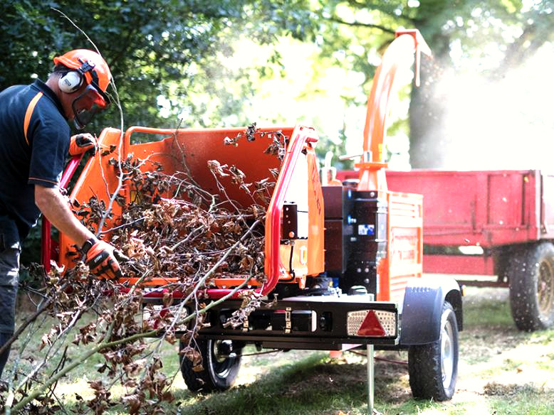 Anhängerhäcksler | Holzhäcksler Timberwolf TW230DHB