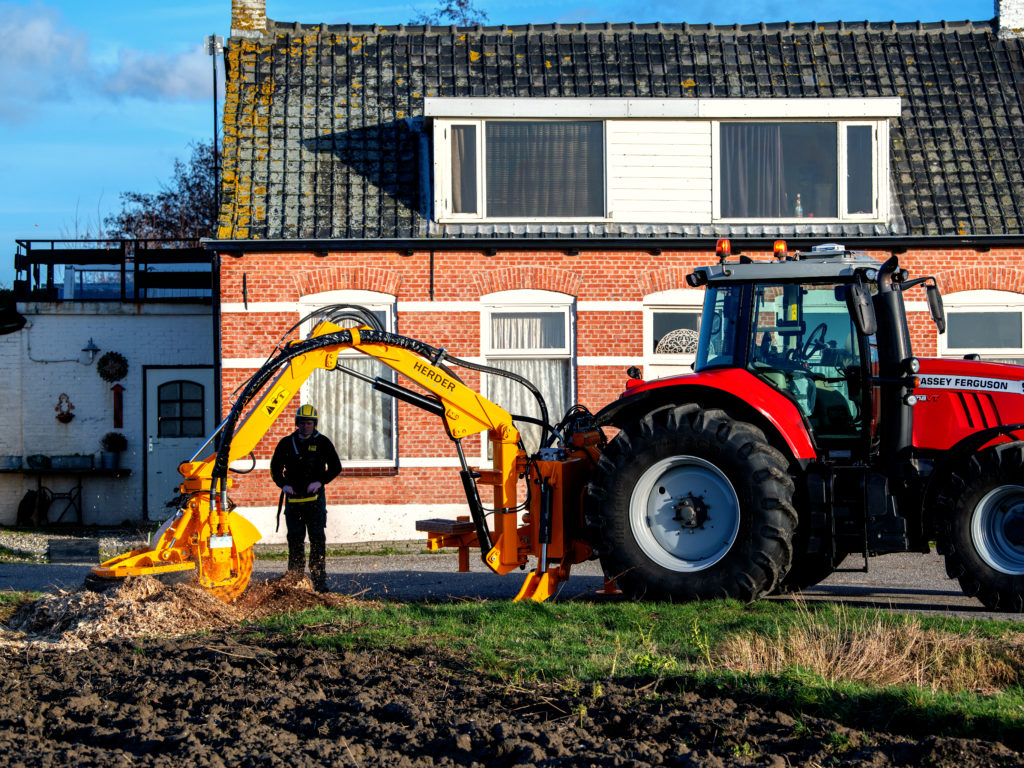 Stubbenfräse für Schlepper