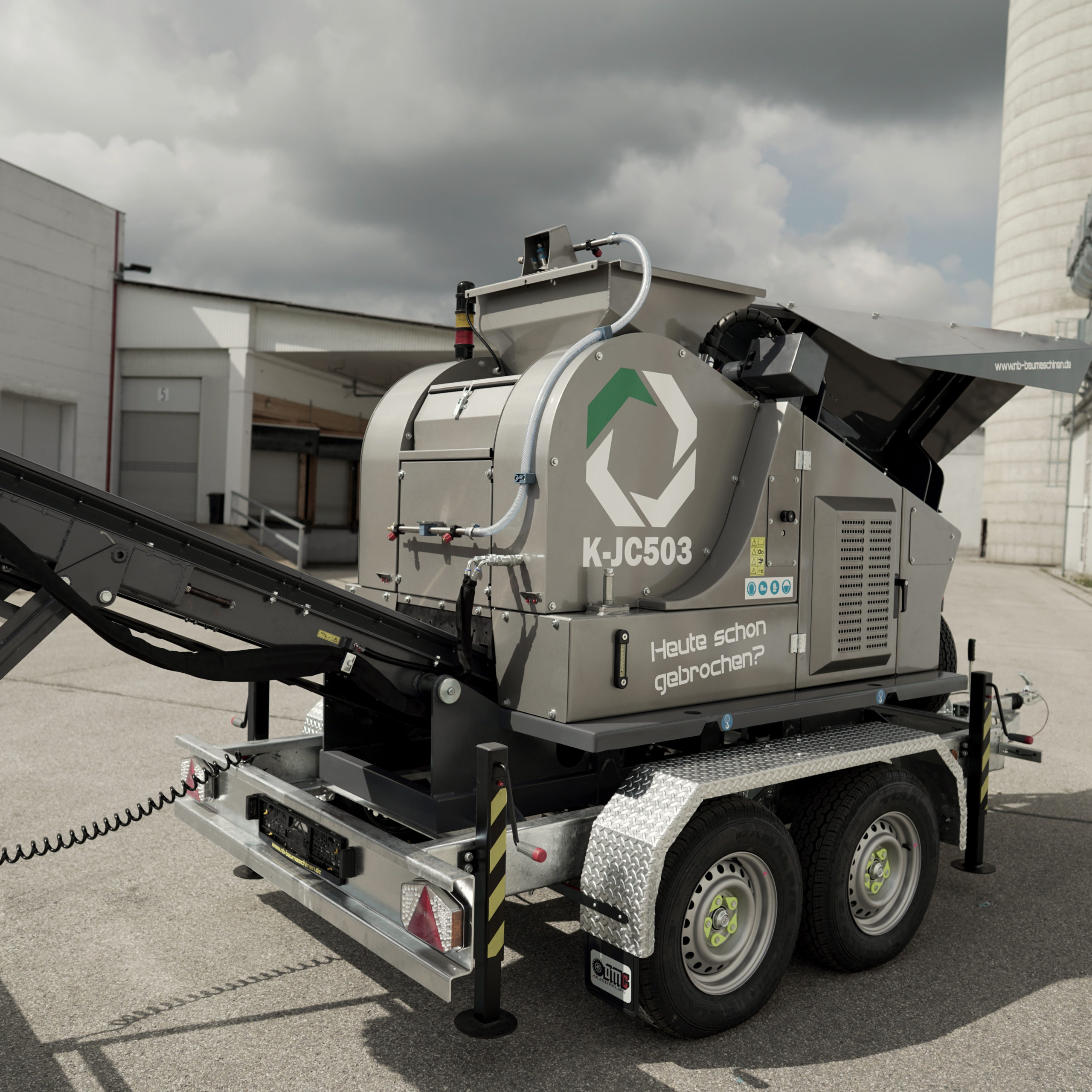 Anhängerfahrwerk: bis zu 30t/h Brechleistung