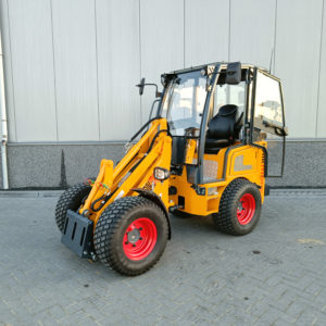 Hoflader | Kompaktlader | Teleskoplader Radlader_KM180