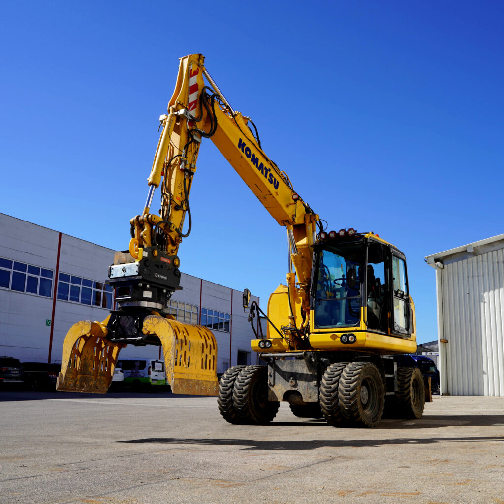 Komatsu PW148 - Mobilbagger - Bagger - Bagger mieten