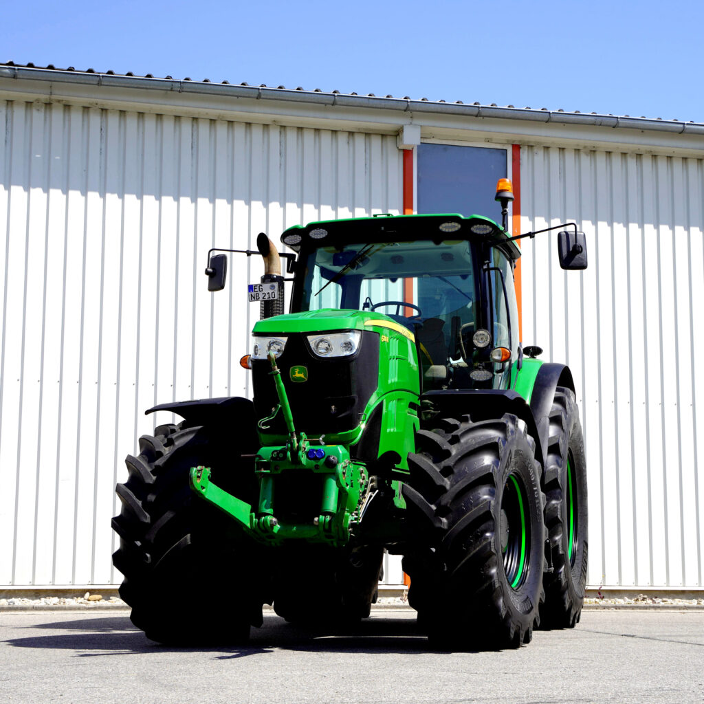 Traktor John_Deere 6R 210 | Traktor mieten