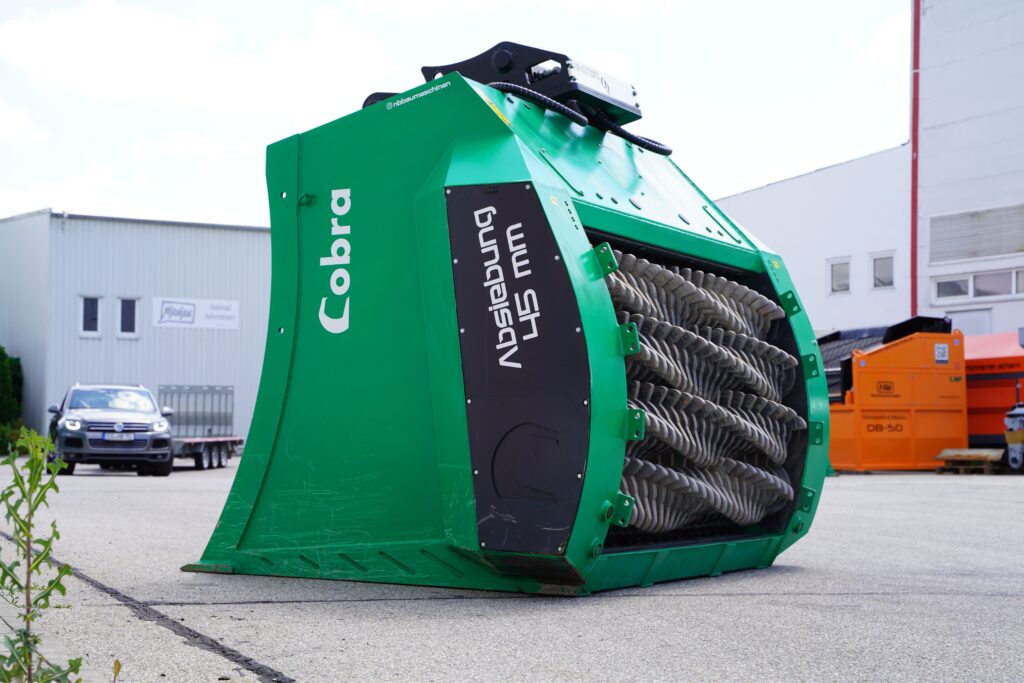 Schaufelseparator für Bagger und Radlader | Sieblöffel grün