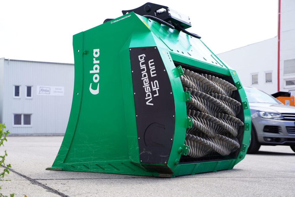 Schaufelseparator für Bagger und Radlader | Sieblöffel grün