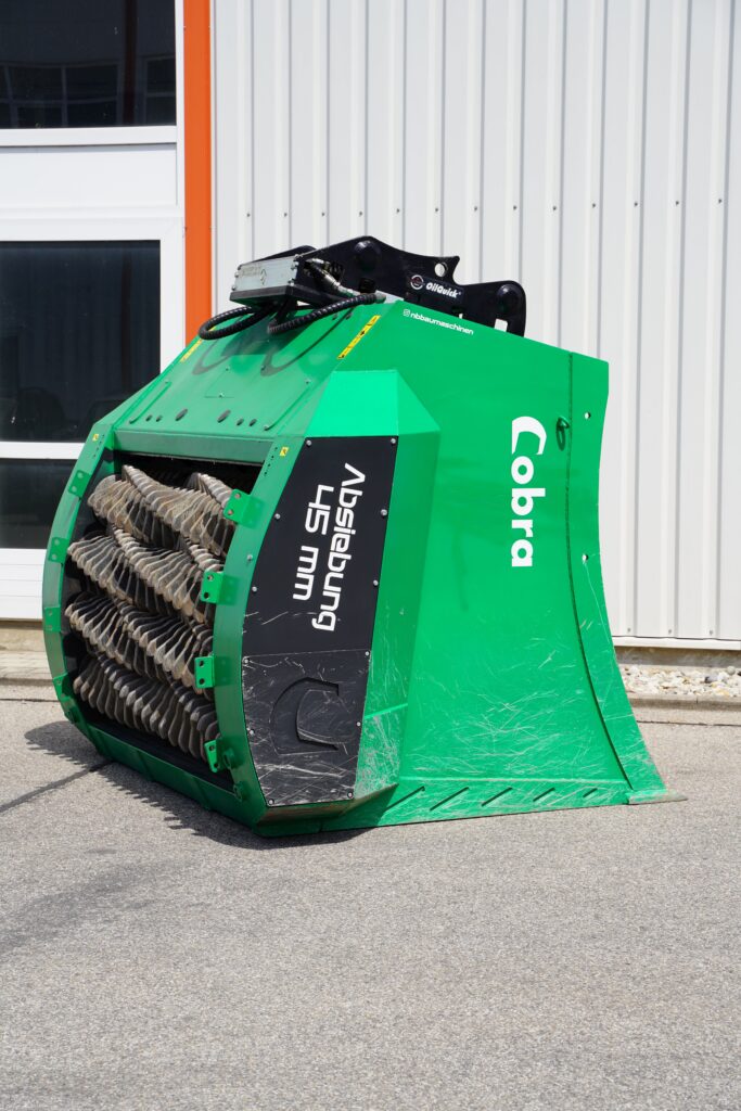 Schaufelseparator für Bagger und Radlader | Sieblöffel grün