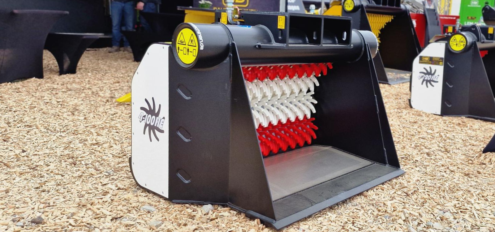 schaufelseparator in den farben rot und weiß.